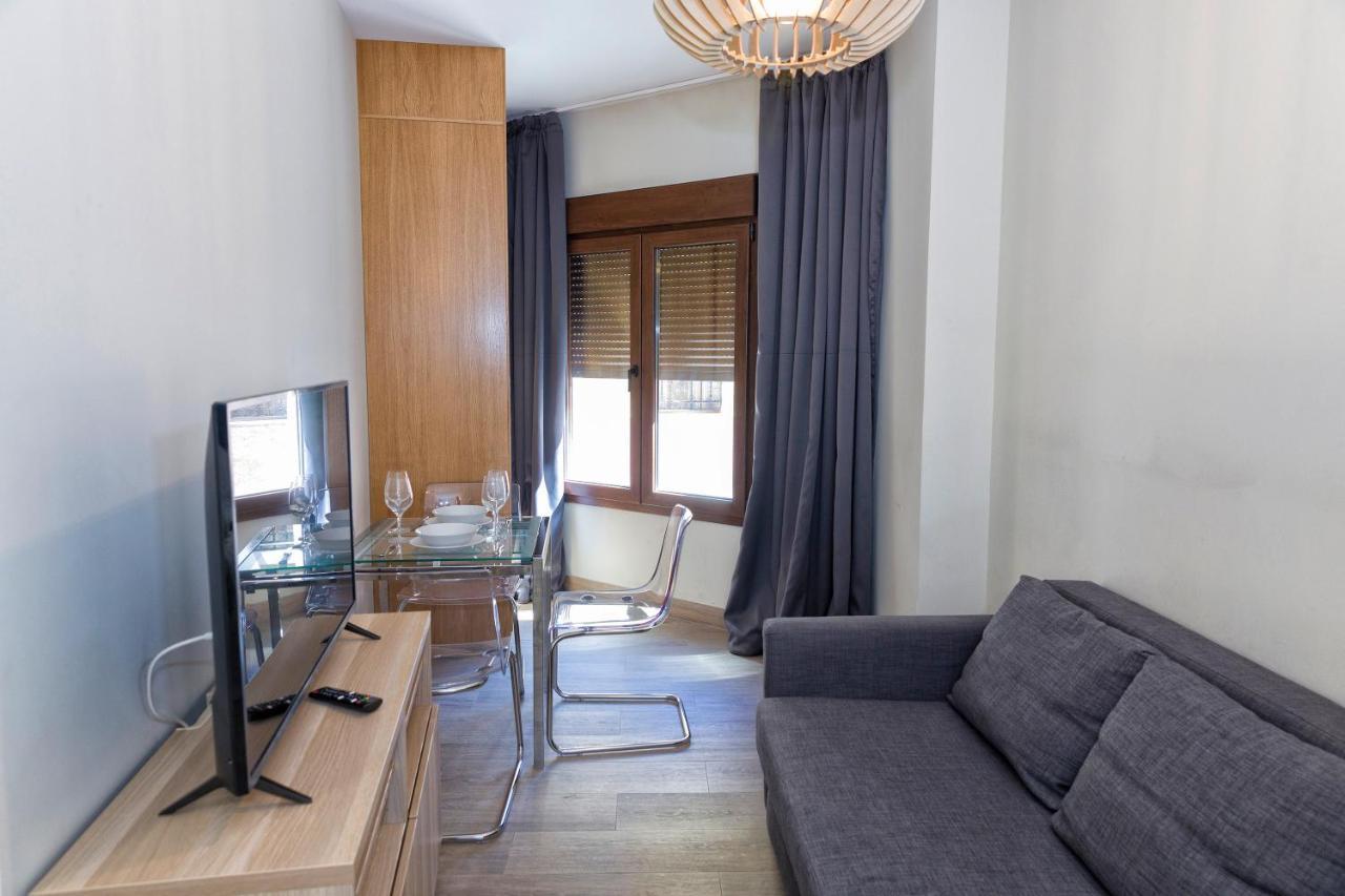 Apartamentos Onnight Малага Екстер'єр фото